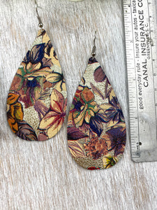 Floral leather earrings. Metallic floral earrings.